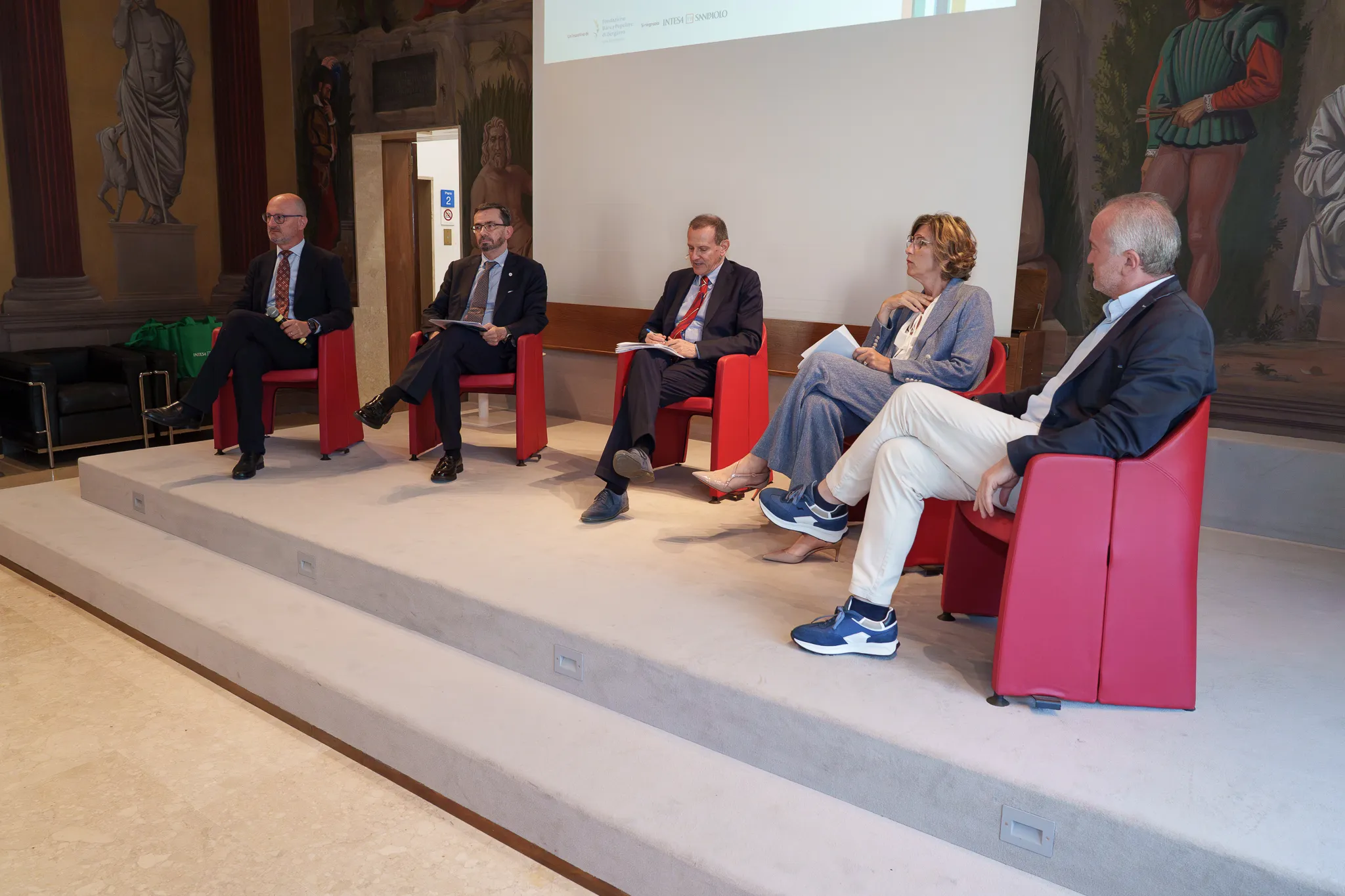 da-sinistra-giovanni-foresti-francesco-locati-alberto-ceresoli-giovanna-ricuperati-e-don-roberto-trussardi